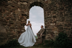 561-Neil-Emma-Tutbury-Castle-GN108868