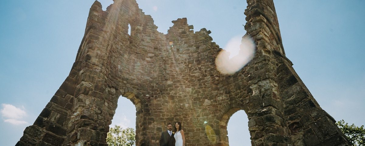 intimate castle wedding photography